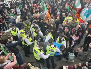 Londra’da Palestine Action’a Destek Protestosu: 355 Kişi Gözaltında