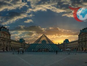Louvre Müzesi’nde Çalınan Tarihi Eserler: Hırsızlık Vakası ve Güvenlik Önlemleri