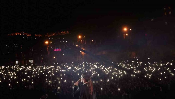 Mardin Kültür Yolu Festivali’nde Bengü’den Unutulmaz Performans