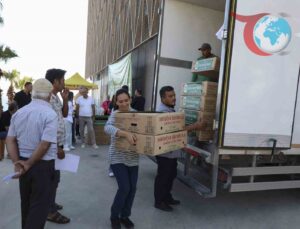 Mersin Büyükşehir Belediyesi’nden Üreticilere Çifte Destek: Hıyar Fidesi ve Güneş Paneli