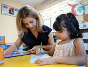 Mersin’de Otizmli Çocuklar İçin Ücretsiz Destek: Aile Danışma Merkezi’nin Başarı Hikayesi