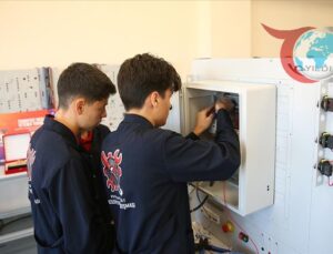 Meslek Lisesi Öğrencileri TEKNOFEST 2025’te Türkiye Birincisi Oldu