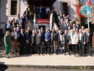 Muhtarlar Günü’nde İlkadım Belediyesi’nden Anlamlı Kutlama