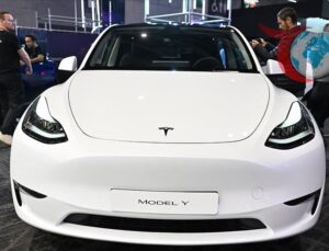 Tesla’nın Avrupa’daki Düşüşü: Satışlar Neden Geriliyor?