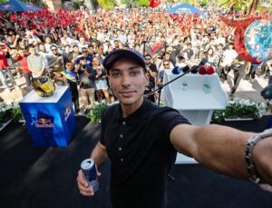 Toprak Razgatlıoğlu: Türkiye’nin MotoGP’deki İlk Temsilcisi Coşkuyla Alanya’da Karşılandı