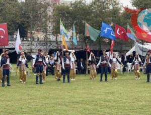 Toprakkale’de Yağmura Rağmen Coşkulu Yörük Türkmen Şenliği