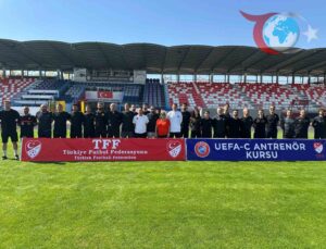 Türkiye Futbol Federasyonu’ndan 11 İlde Eş Zamanlı Antrenör Kursu