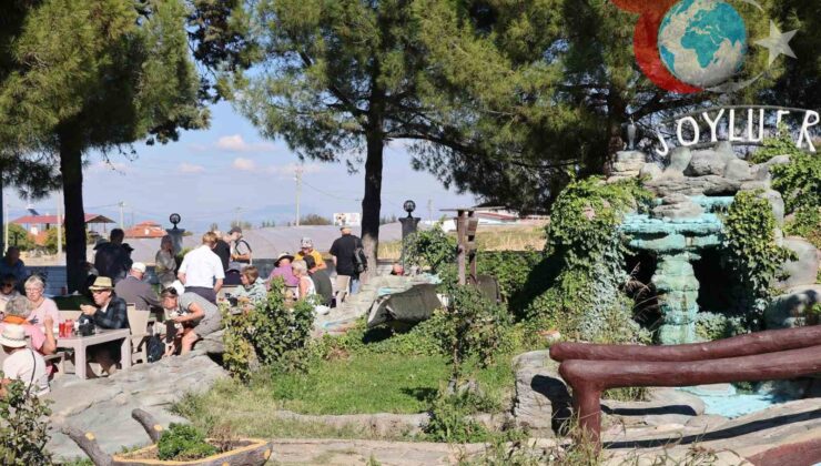 Türkiye’nin Gözde Turizm Noktası Pamukkale: Yabancı Turistlerin Gözdesi