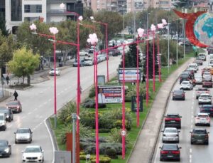 UEDAŞ’ın “Pembe Lambalar Projesi” ile Meme Kanserine Karşı Farkındalık