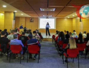 Antalya Büyükşehir’den Personeline Aile İçi İletişim Eğitimi