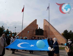 Atatürk Üniversitesi Öğrencilerinden Doğu Türkistan’a Anlamlı Destek