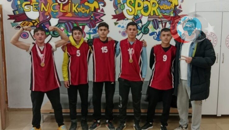Balıköy Anadolu Lisesi, Ege Bölgesi Finalleri’ne Damga Vuruyor