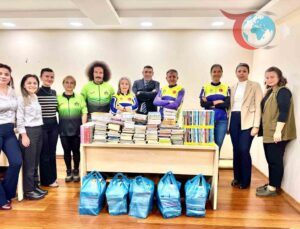 Bisikletle Kitap Taşıma Kampanyası: Umuda Pedal Çevir