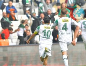 Bursaspor Son Dakika Golüyle Galibiyete Ulaştı