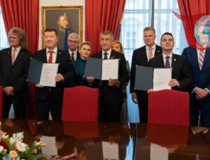 Çekya’da Yeni Koalisyon: ANO Liderliğinde Üçlü İttifak