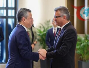 CHP Lideri Özgür Özel’den KKTC’nin 42. Yılına Anlamlı Kutlama