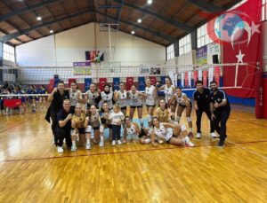 Didim Belediyespor Kadın Voleybol Takımı’ndan Kritik Galibiyet!