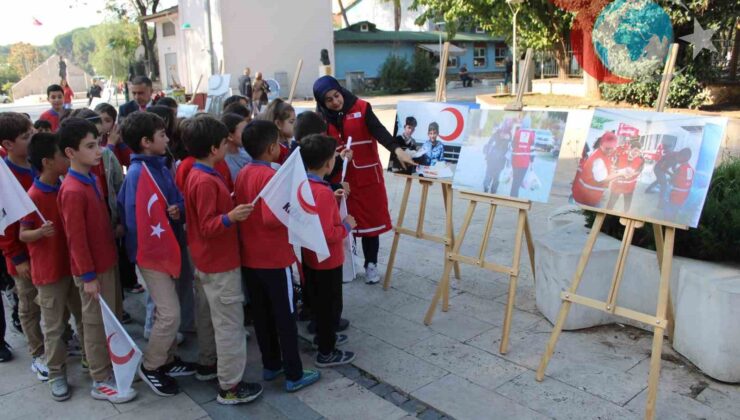 Efeler’de Kızılay Haftası Coşkuyla Kutlandı: Miniklerden Büyük Mesaj!