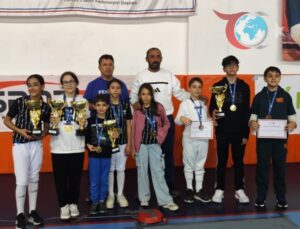 Elazığ Gençlik ve Spor Kulübü’nden Eskrimde Büyük Başarı