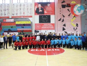 Elazığlı Genç Hentbolcular Süper Lig ve Milli Takım Kamplarında