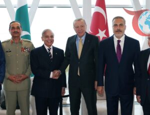 Erdoğan ve Şerif Bakü’de Buluştu: İkili İlişkiler Görüşüldü