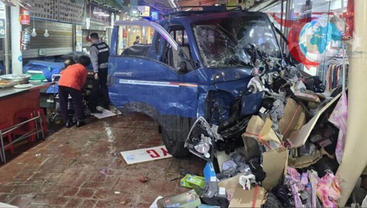 Güney Kore’de Pazar Yerinde Araç Kazası: 2 Ölü, 18 Yaralı