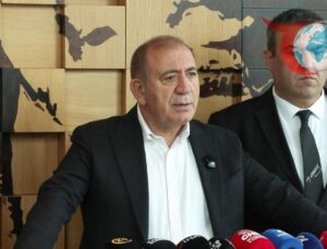 Gürsel Tekin, Atatürk’ün Eserlerine ve CHP’ye Sahip Çıkma Vurgusu Yaptı