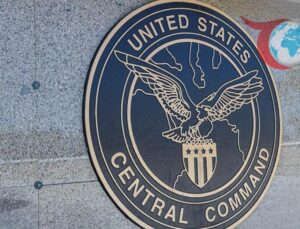 Hürmüz Boğazı’nda İran’ın Helikopterli Gemi Baskını