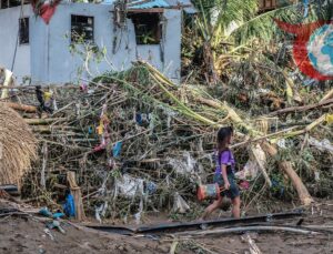 Kalmaegi Tayfunu Filipinler’de Ağır Tahribata Yol Açtı