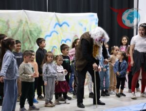 Kartepe Belediyesi’nden Tiyatroseverlere İki Unutulmaz Oyun