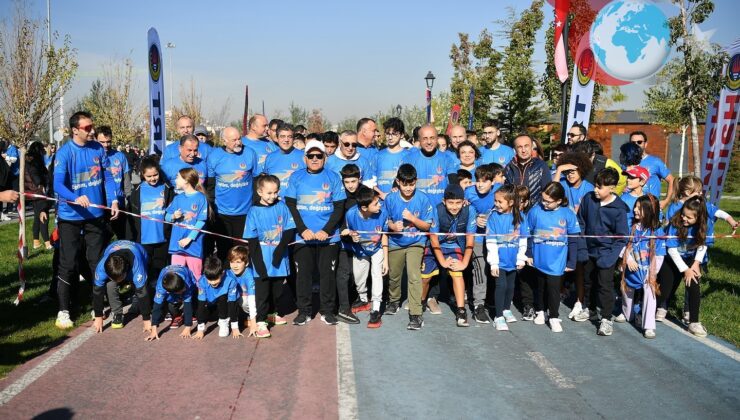 Kayseri’de Dayanışmanın Gücü: Depremde Hayatını Kaybedenlerin Çocukları İçin Anlamlı Koşu