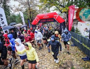 Kazdağları’nda Uluslararası Koşu Heyecanı: 9. Kar Spor İda Ultra Başladı