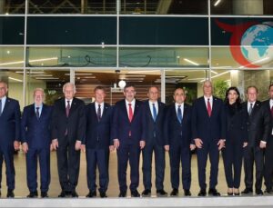 Kıbrıs’ta Önemli Karşılama: Yılmaz ve Türk Heyeti Lefkoşa’da