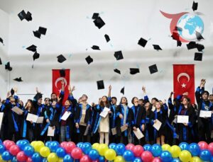 Kırklareli Deneyap Atölyeleri’nde Gurur Dolu Mezuniyet Töreni
