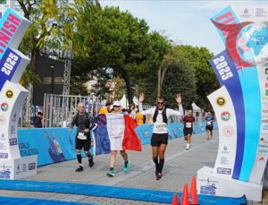 Kıtalar Arası Maratonda Dumont’un Zaferi