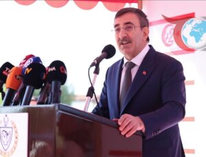 KKTC’nin Kuruluş Yıl Dönümü Coşkuyla Kutlandı