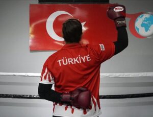 Küçük Yaşta Başlayan Kick Boks Başarılarıyla Parlayan Sporcu: Yağmur Ece Oruç