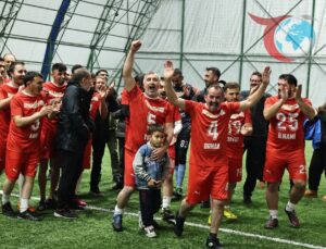 Kütahya Belediyesi Birimler Arası Futbol Turnuvasında Heyecan ve Dostluk Dolu Anlar