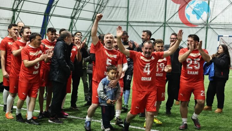 Kütahya Belediyesi Birimler Arası Futbol Turnuvasında Heyecan ve Dostluk Dolu Anlar