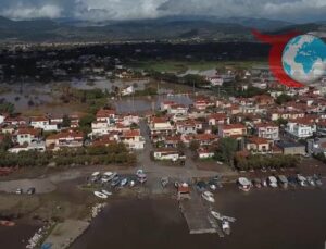 Midilli Adası’nda Şiddetli Yağışların Ardından Çiknias Nehri Taştı: Yerleşim Yerleri Sular Altında