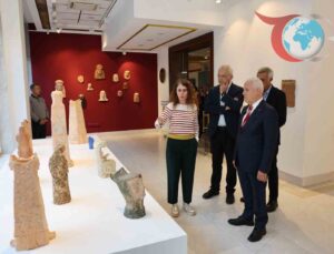 Nasip ve Nuri İyem’in Eserleri 21 Yıl Sonra Bursalı Sanatseverlerle Buluşuyor