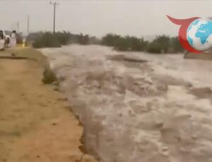 Suudi Arabistan’da Şiddetli Yağışlar Sel Felaketine Yol Açtı