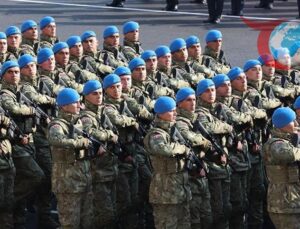 Türkiye ve Azerbaycan Arasında Görkemli Zafer Töreni