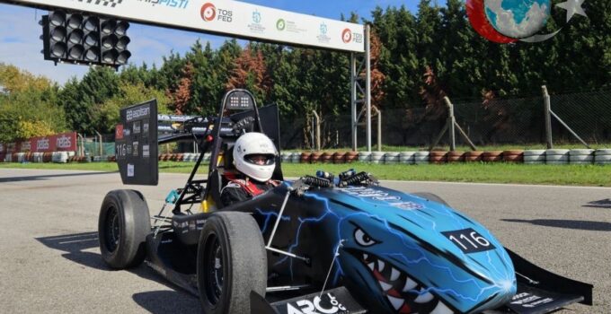 Uludağ Üniversitesi’nde Elektrikli Formula Araçları Yarışı Başlıyor: OTTOSEM Otomotiv Zirvesi’nde Yıldızlar Buluşuyor