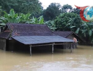 Vietnam’da Şiddetli Sel Felaketi: Can Kaybı ve Hasar Büyük