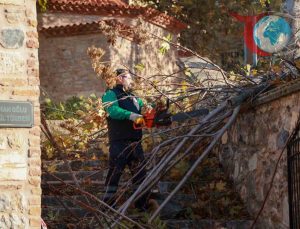 Aydın’daki Tarihi Alihan Oğlu İsmail Türbesi Yeniden Düzenlendi