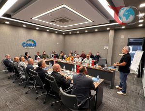 Çoruh EDAŞ’tan İlçe Yöneticilerine İletişim ve Beden Dili Eğitimi