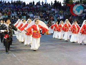 Darıca’da Kafkas Halk Oyunları İle Gençlere Yeni Bir Deneyim