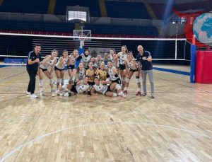 Didim Belediyespor Kadın Voleybol Takımı Deplasmanda Zaferle Döndü