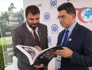 Doha Forumu’nda Gazze’deki Suçların Belgelenmesi: AA’nın Üç Kitaplık Serisi